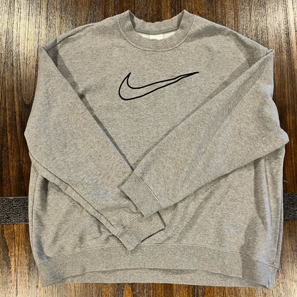 Nike Womens Crewneck Gray Sweater